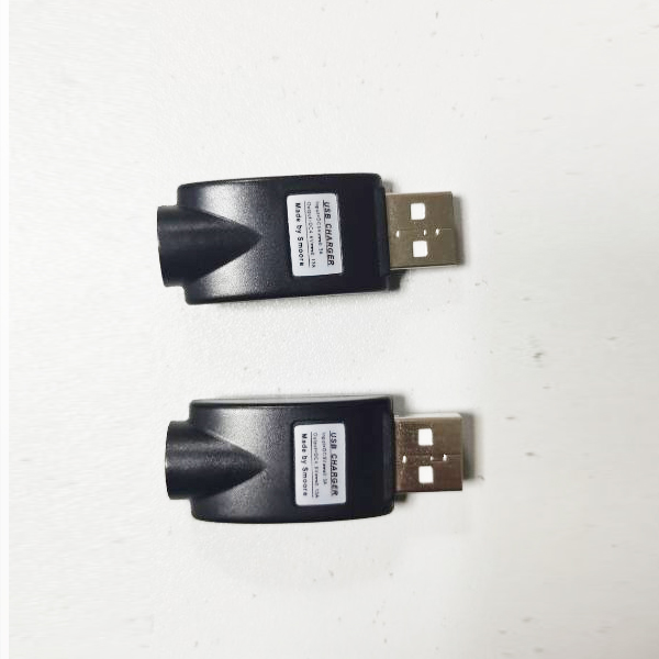 USB充电器